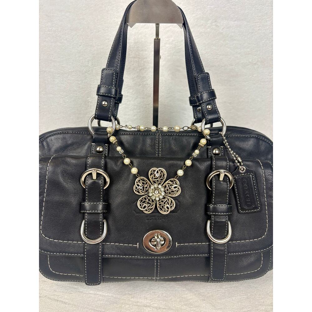 Coach Vintage Chelsea Black Leather Turnlock Satchel with Elegant Charm - Picture 16 of 16